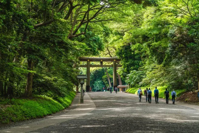 File:Meiji-Shrine.jpg